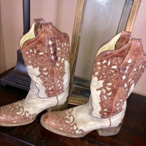 Corral boots square toe